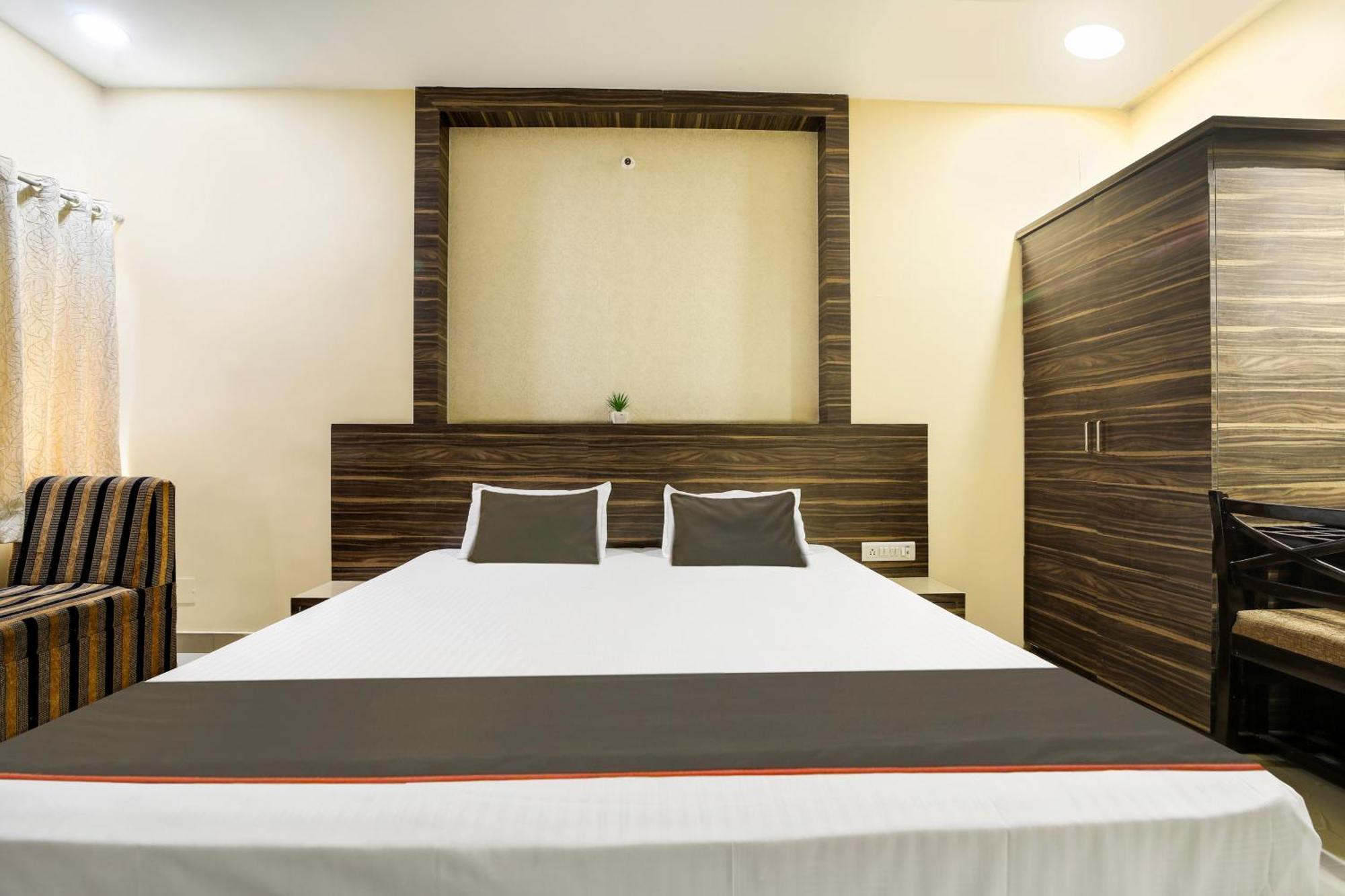 Collection O Hotel Silver Inn ボーパール エクステリア 写真